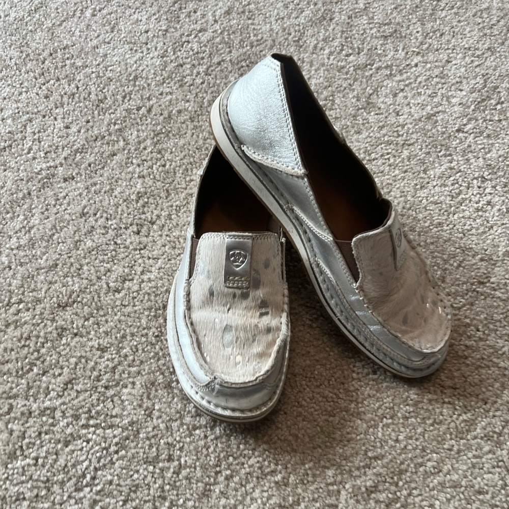 Ariat crusiers size 9